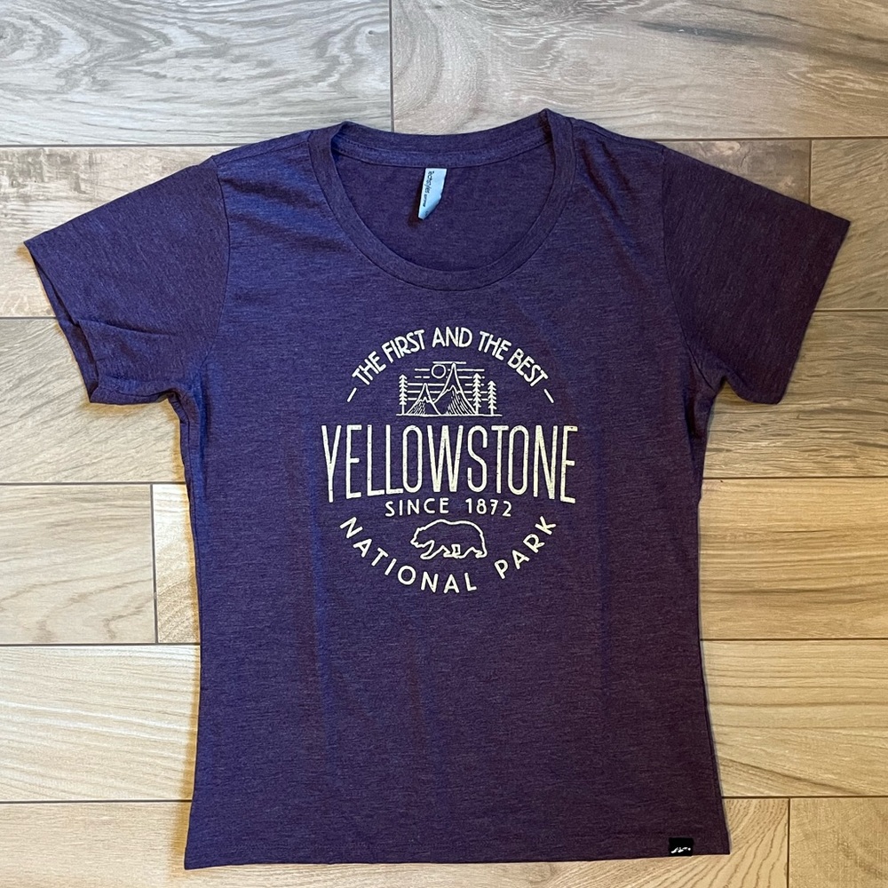 NWOT Techstyle - women’s purple graphic tee (small)
